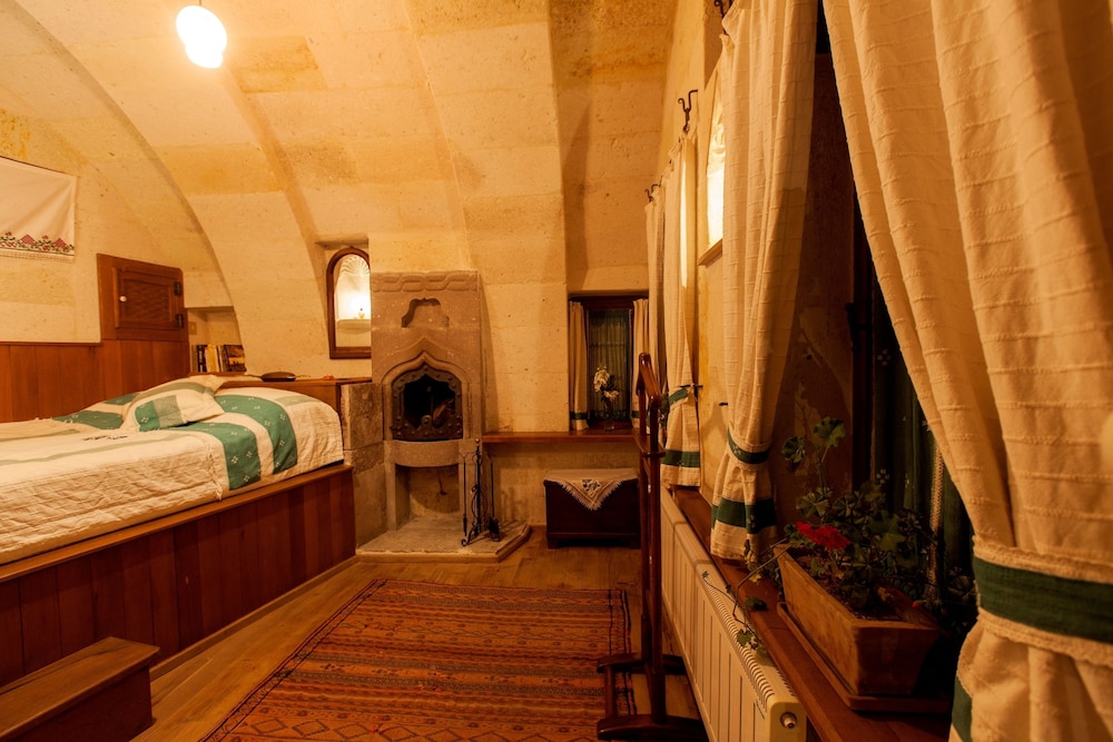 Economy Double or Twin Room photo 2