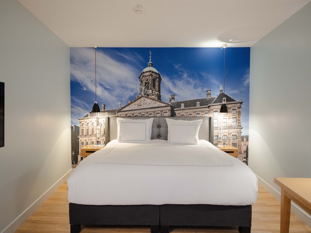 Premium Room, 1 King Bed photo 1