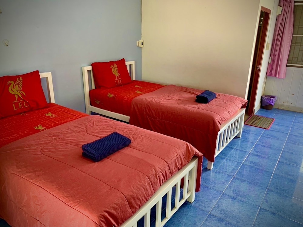 Deluxe Twin Room - Photo 2