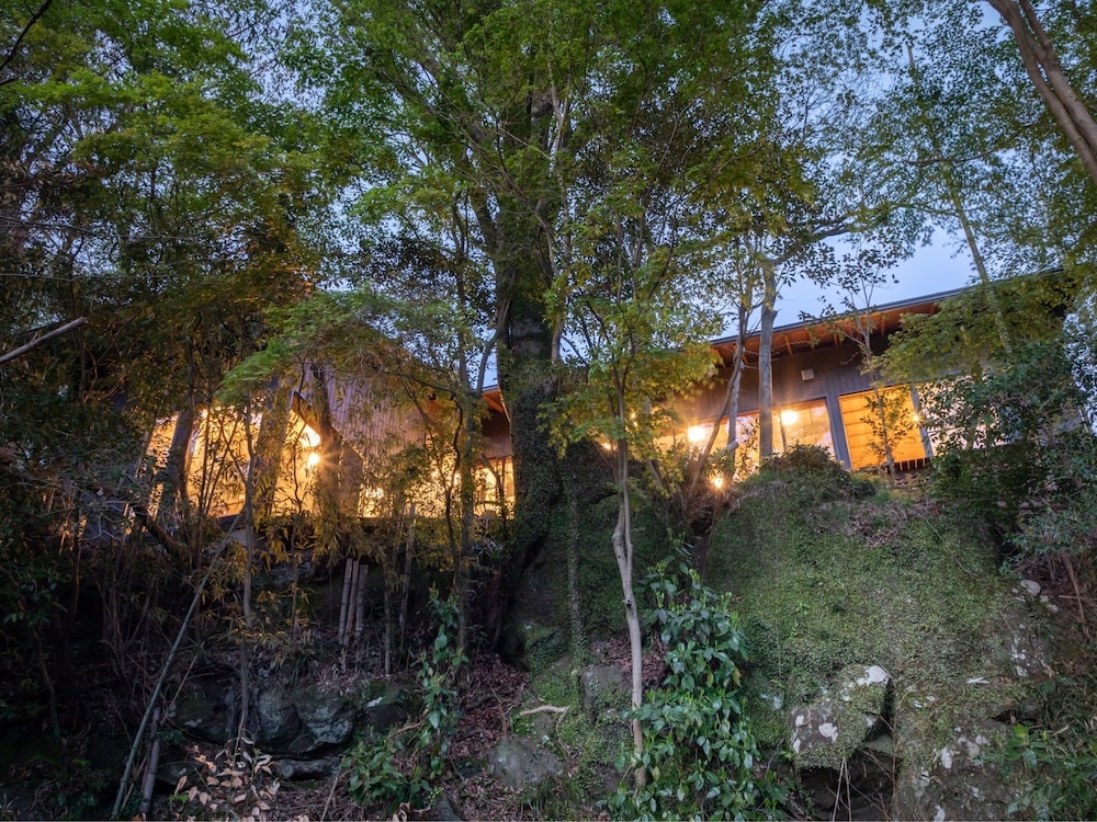 Luxury Room, 2 Bedrooms, Non Smoking, Garden View photo 2