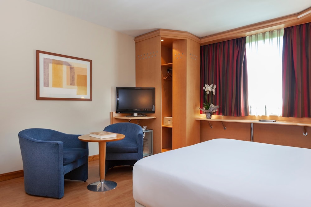 Superior Double Room Single Use photo 2