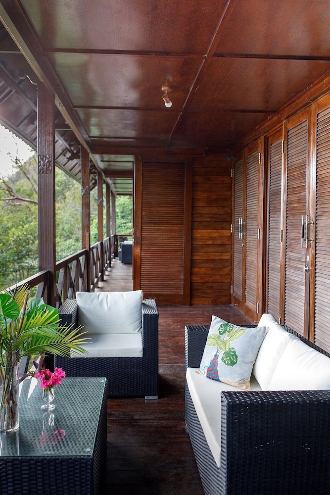 Panoramic Double Room, 1 King Bed, Balcony, Sea View - Photo 3