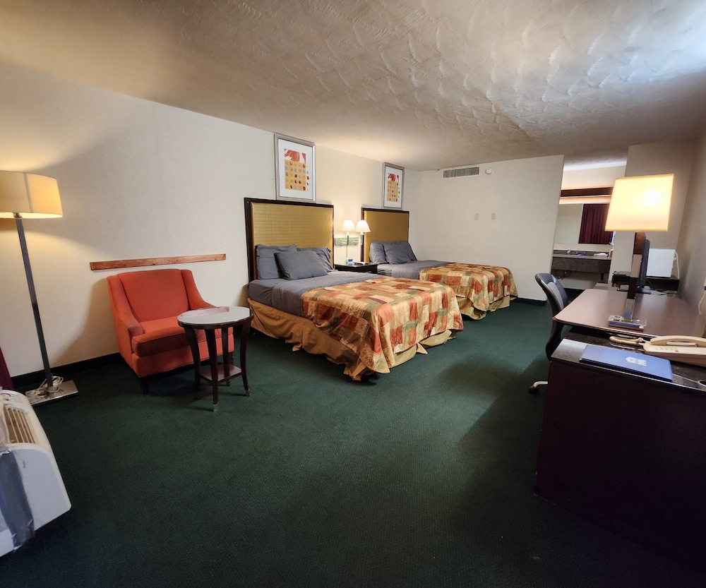 Room, 2 Double Beds, Smoking photo 2