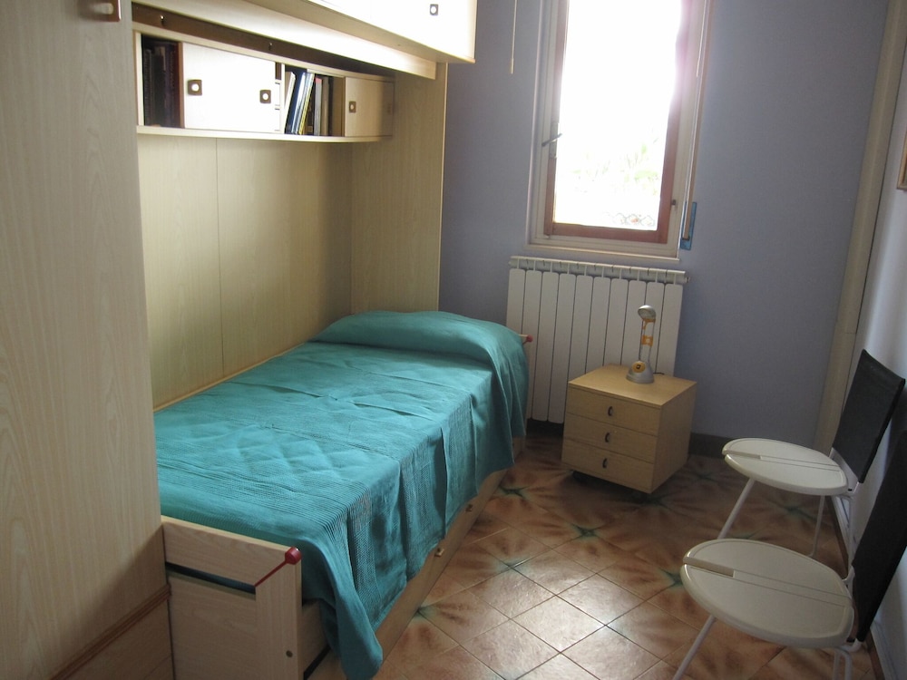 Apartment, 2 Bedrooms, Balcony, City View