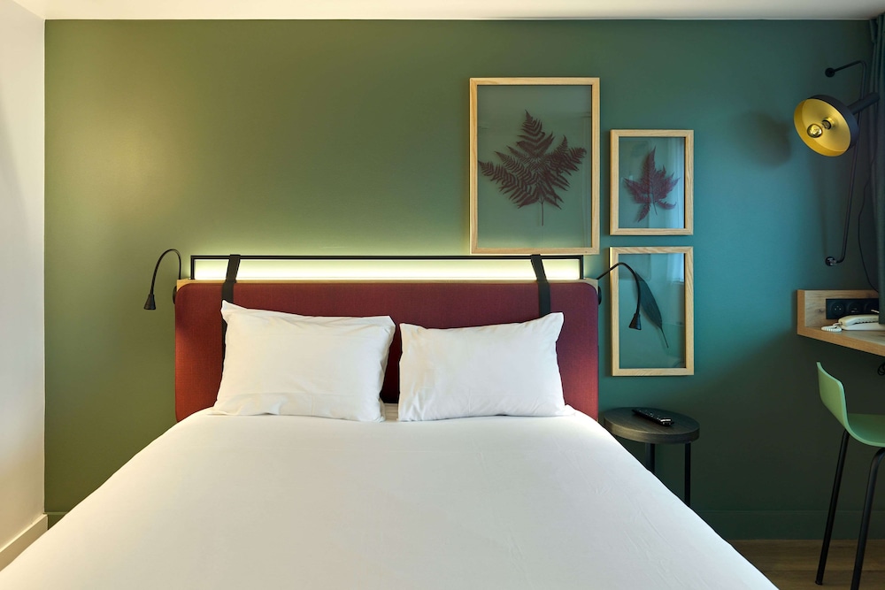 Superior Room, 1 Queen Bed - Photo 2