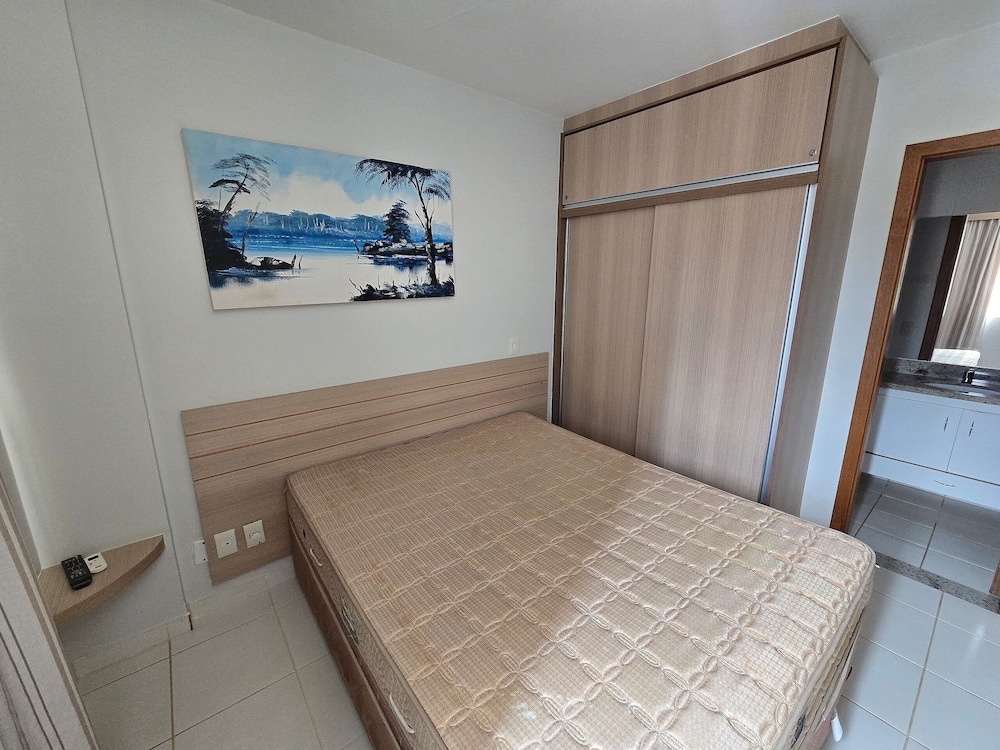 Traditional Apartment photo 3