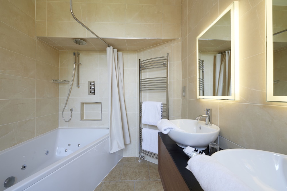 Executive Double Room - Photo 10