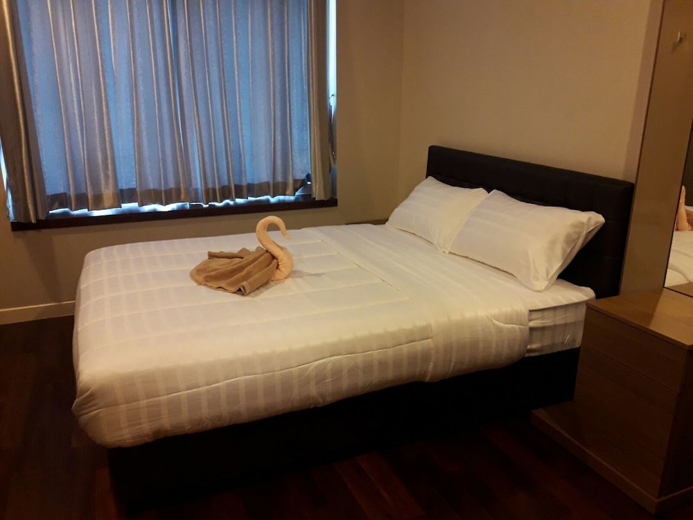 Deluxe Condo, 1 Bedroom photo 2