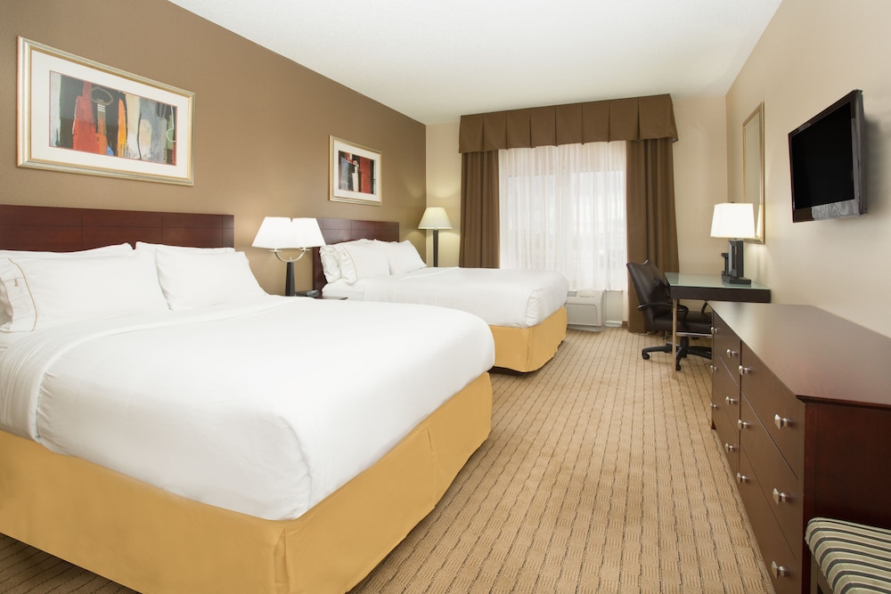 Standard Room, 2 Queen Beds - Photo 1