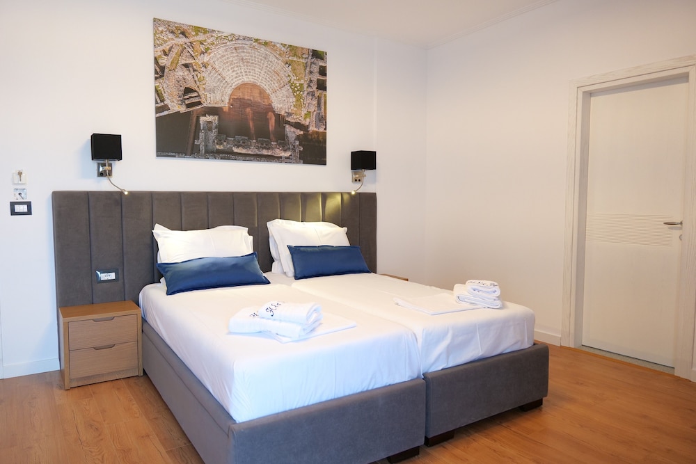 Twin Room, Balcony