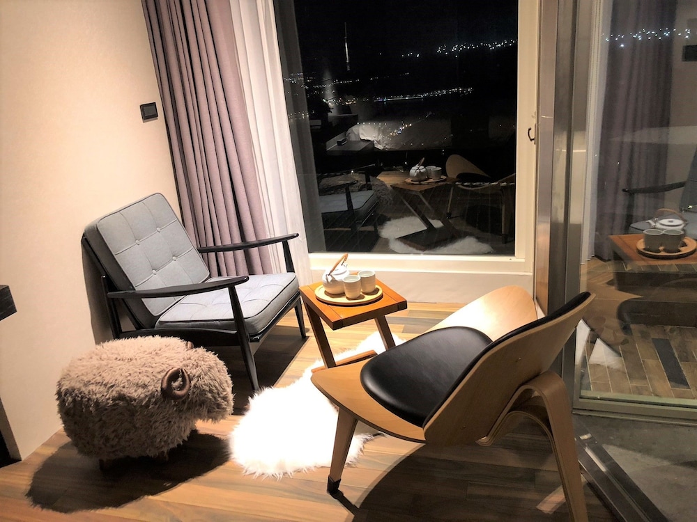 Grand Double Room, 1 Bedroom, Hot Tub, Ocean View photo 2