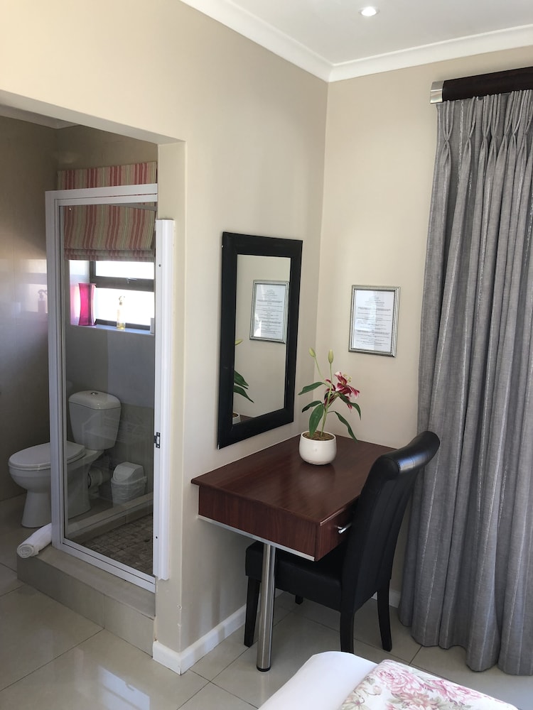 Luxury Room - Photo 31