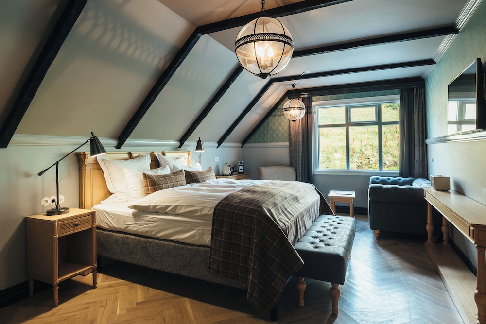 Standard Double or Twin Room, Private Bathroom
