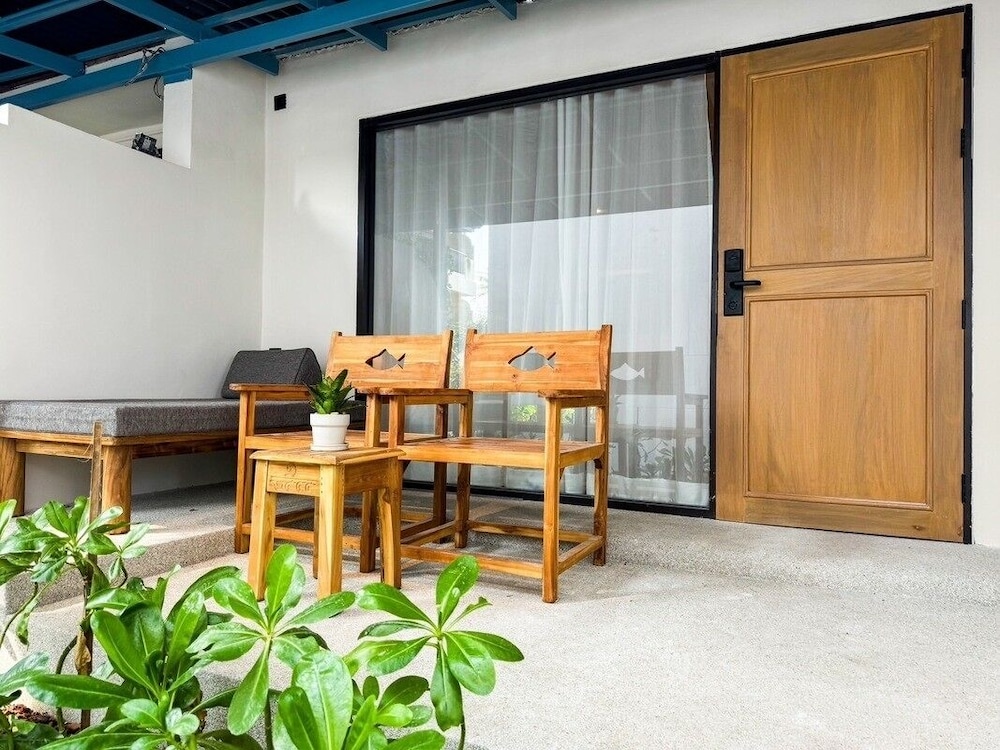 Standard Room - Photo 9