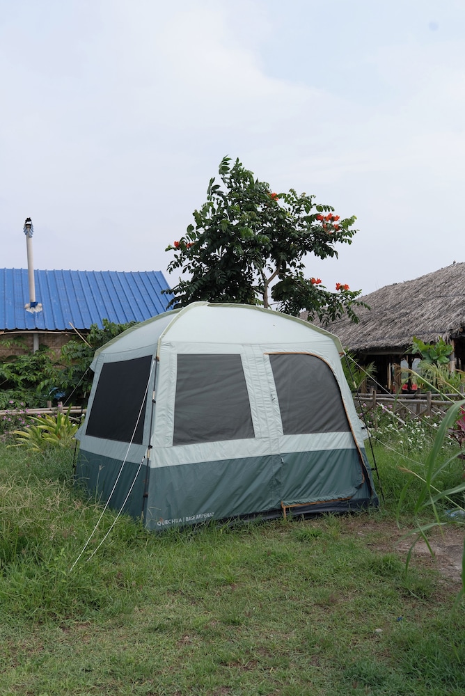 Club Tent