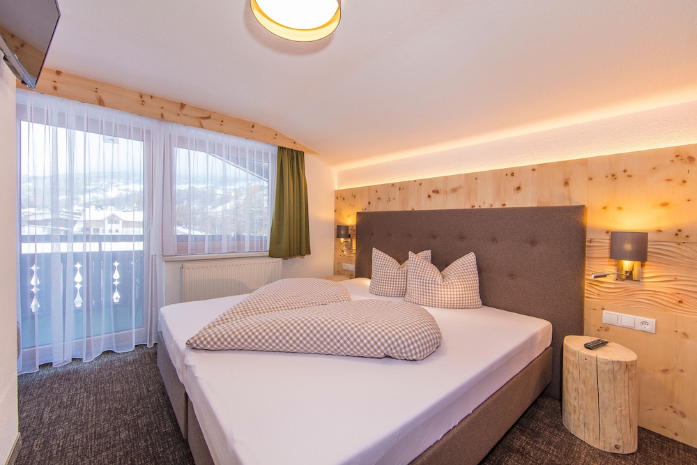 Family Apartment, 1 Bedroom, Terrace, Mountain View