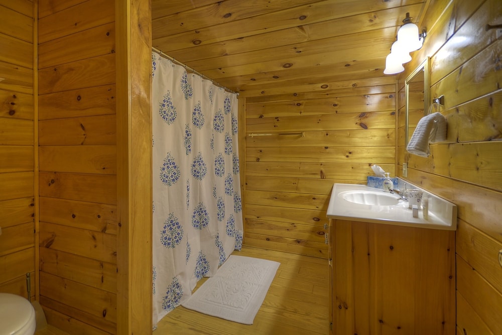 Family Cabin, Multiple Beds, Non Smoking photo 3