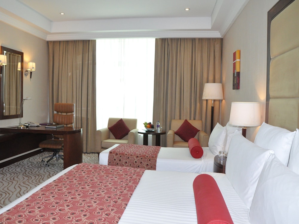 Deluxe Triple Room photo 2
