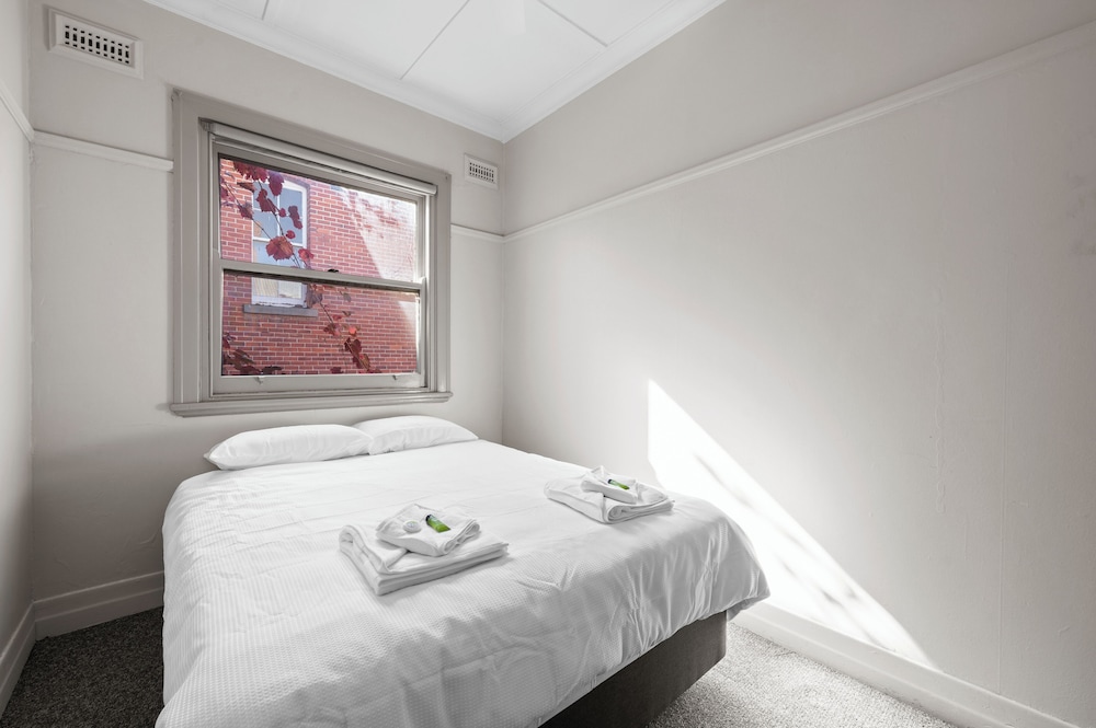 Basic Double Room, 1 Queen Bed, Shared Bathroom