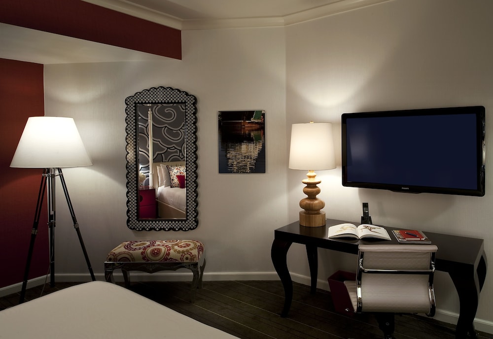 Premium Room, 2 Queen Beds (High Floor) - Photo 3