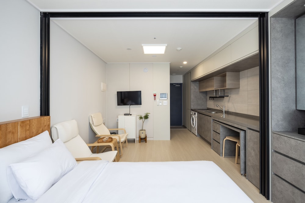 Double C Room - Photo 6