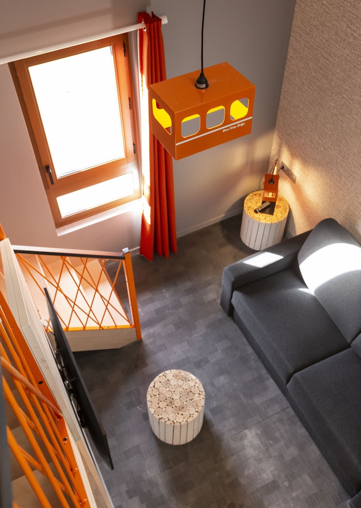 Junior Duplex, 1 Queen Bed with Sofa bed, Mountain View (Iseran Mezzanine) - Photo 7