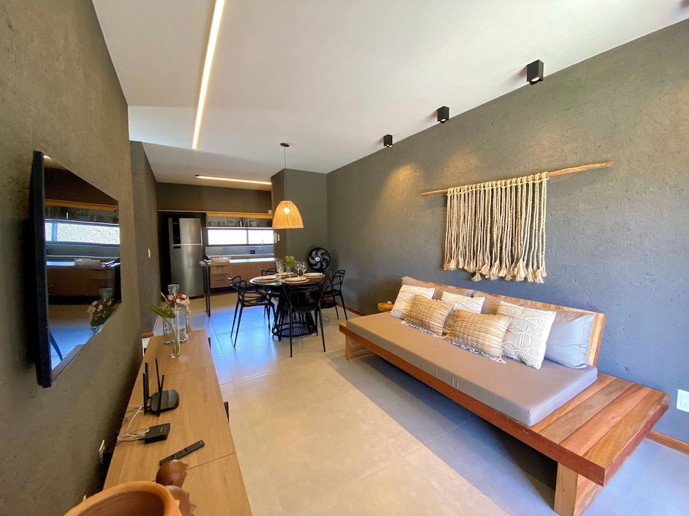 Apartment photo 2