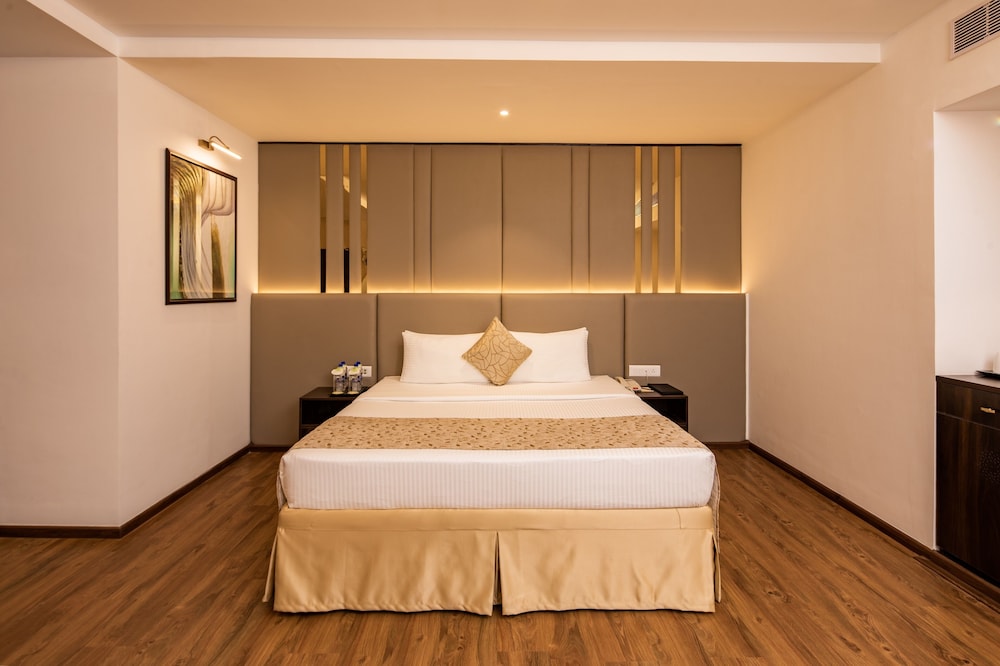 Executive Room - Photo 3