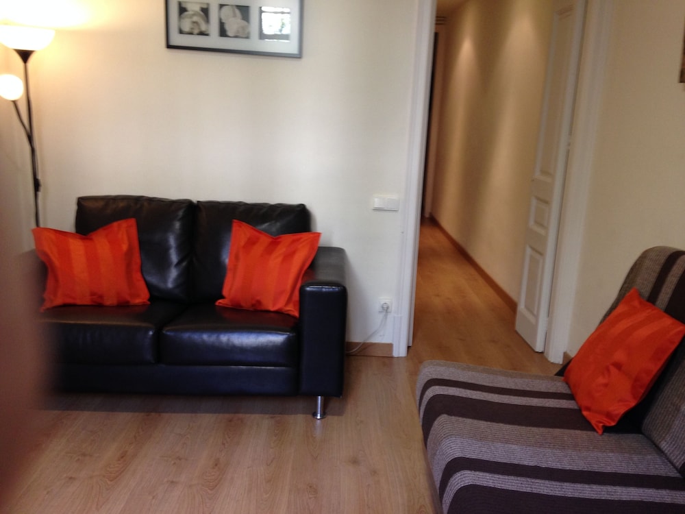 Apartment, 4 Bedrooms photo 2