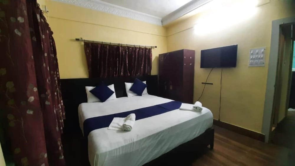 Deluxe Double Room, City View photo 3