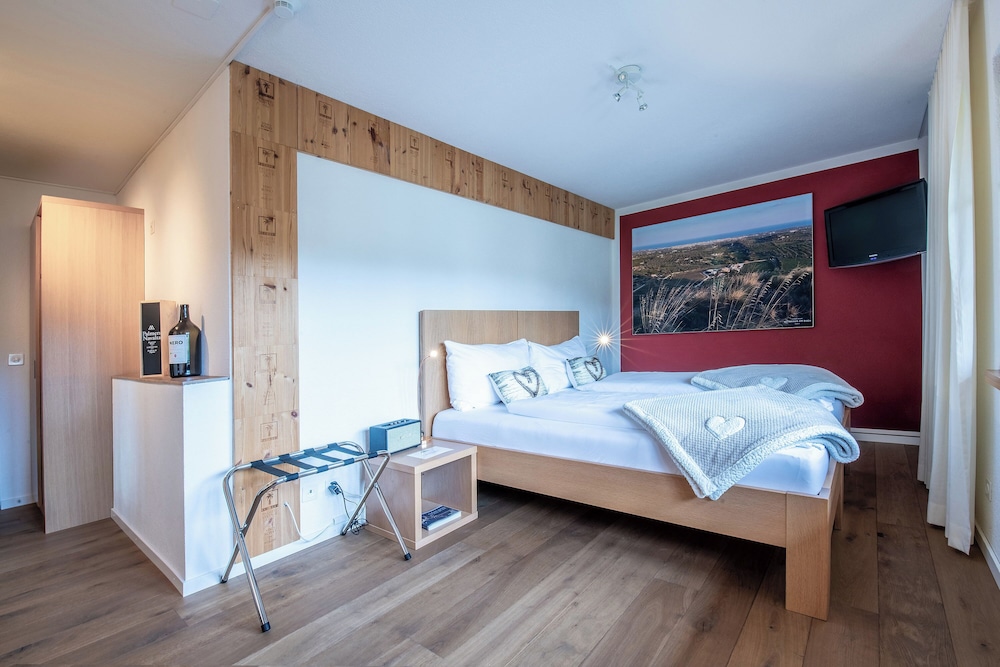 Double Room - Photo 5