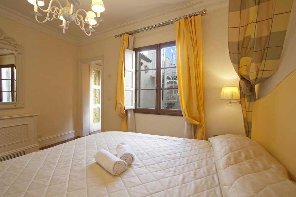 Deluxe Penthouse, 3 Bedrooms, 2 Bathrooms