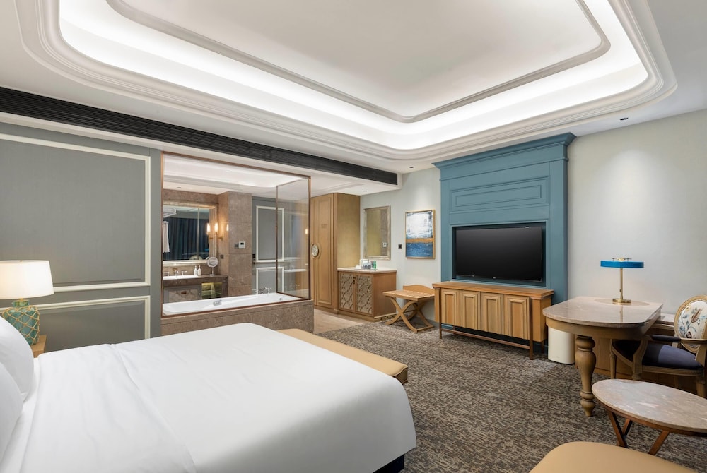 Deluxe Room, 1 King Bed, Non Smoking