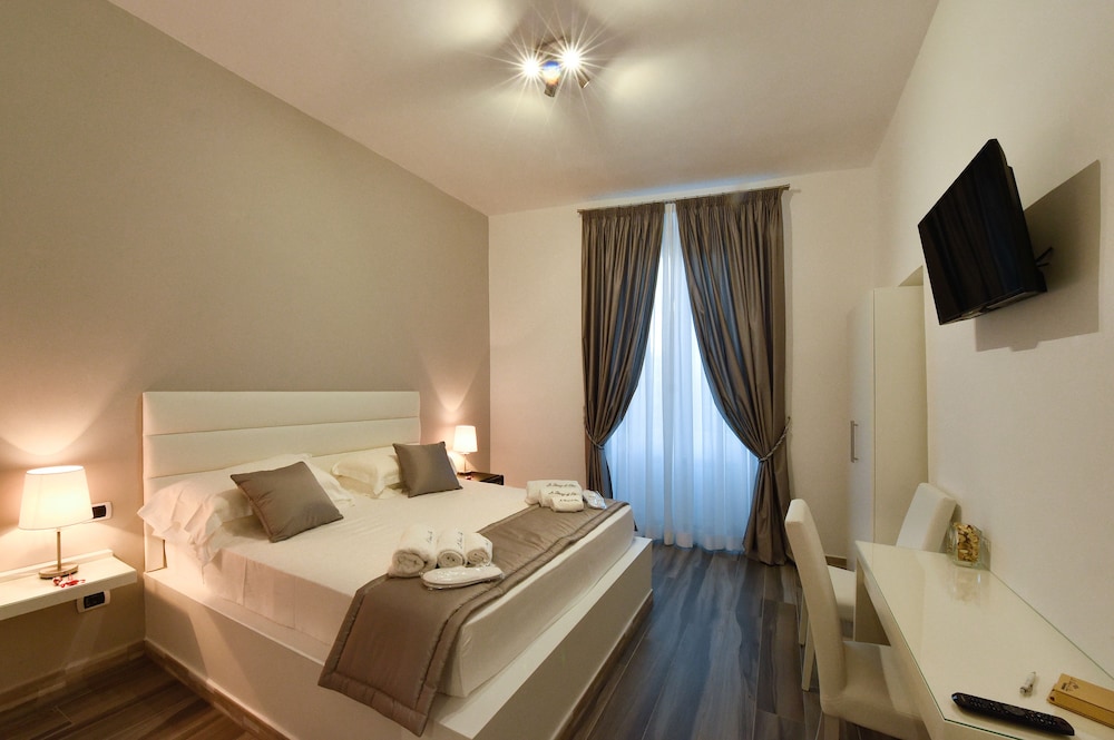Deluxe Suite photo 3