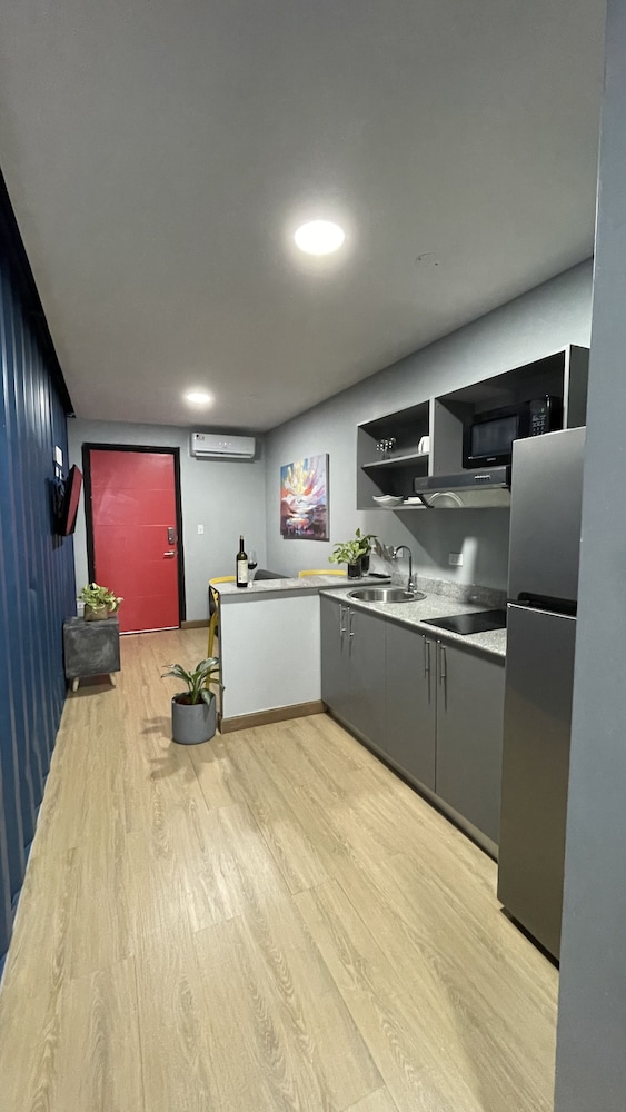 Family Apartment, 1 Full Bed with Sofa bed, Kitchen, City View photo 1