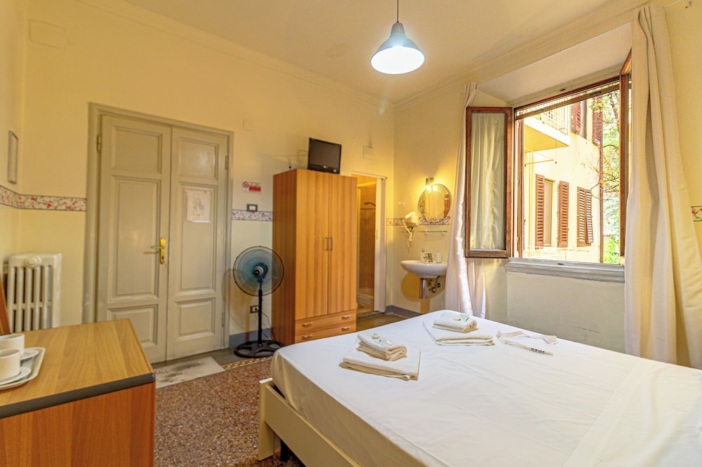 Double or Twin Room, Garden View