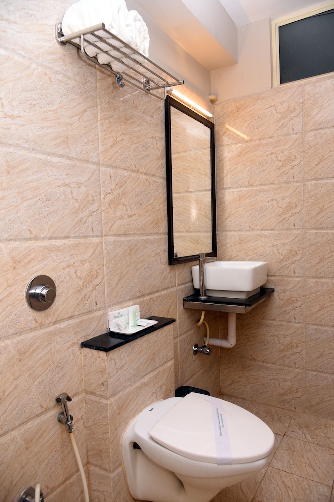 Deluxe Triple Room, 3 Bedrooms, Accessible, Smoking photo 3