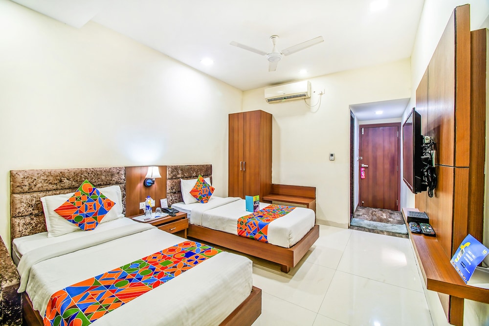 Deluxe Room - Photo 3