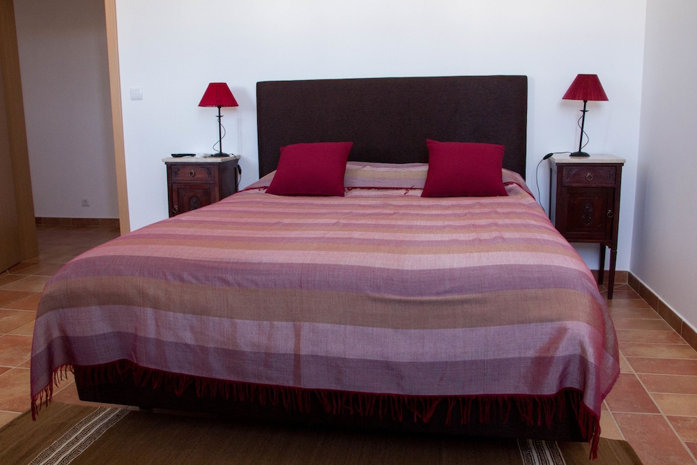 Traditional Suite, 1 Bedroom, Garden View, Garden Area photo 2