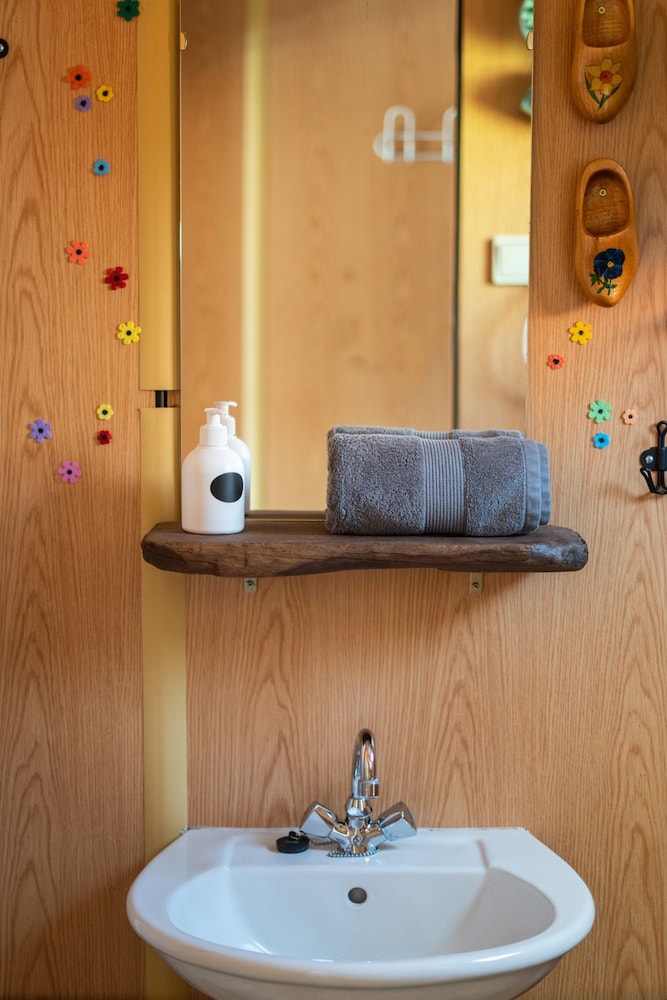 Studio Apartment (3 adults) photo 3