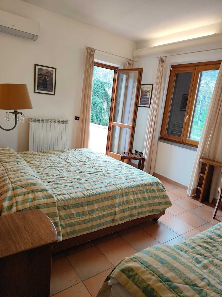 Superior Triple Room, Balcony photo 1