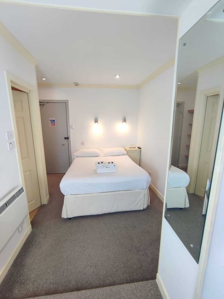 Standard Family of 3 Room with View photo 3