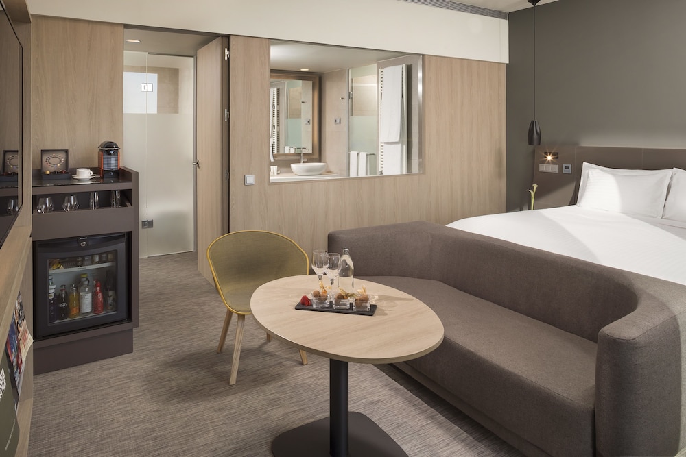 The Level Master Suite Sea View