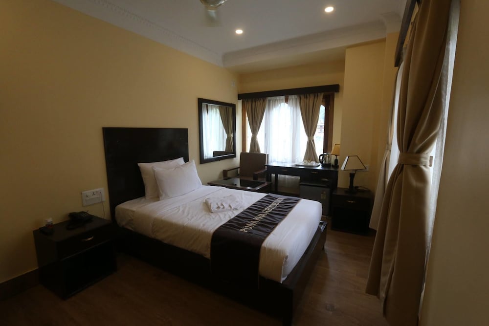 Standard Room photo 3