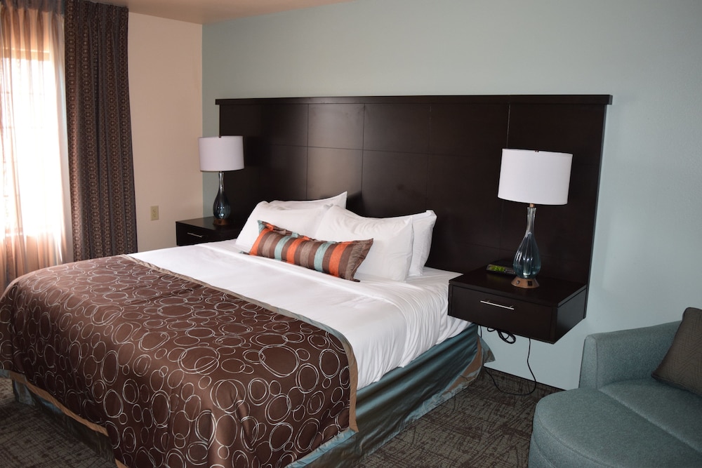 Suite, 1 Bedroom (1 King Bed) - Photo 1