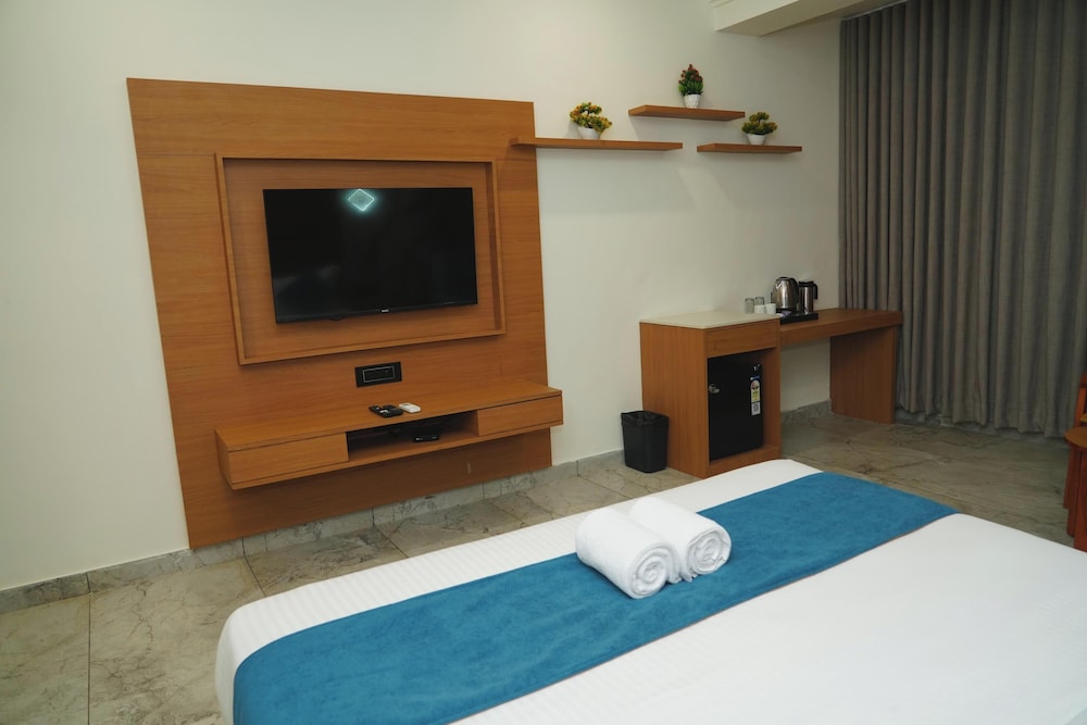 Luxury Studio Suite photo 2