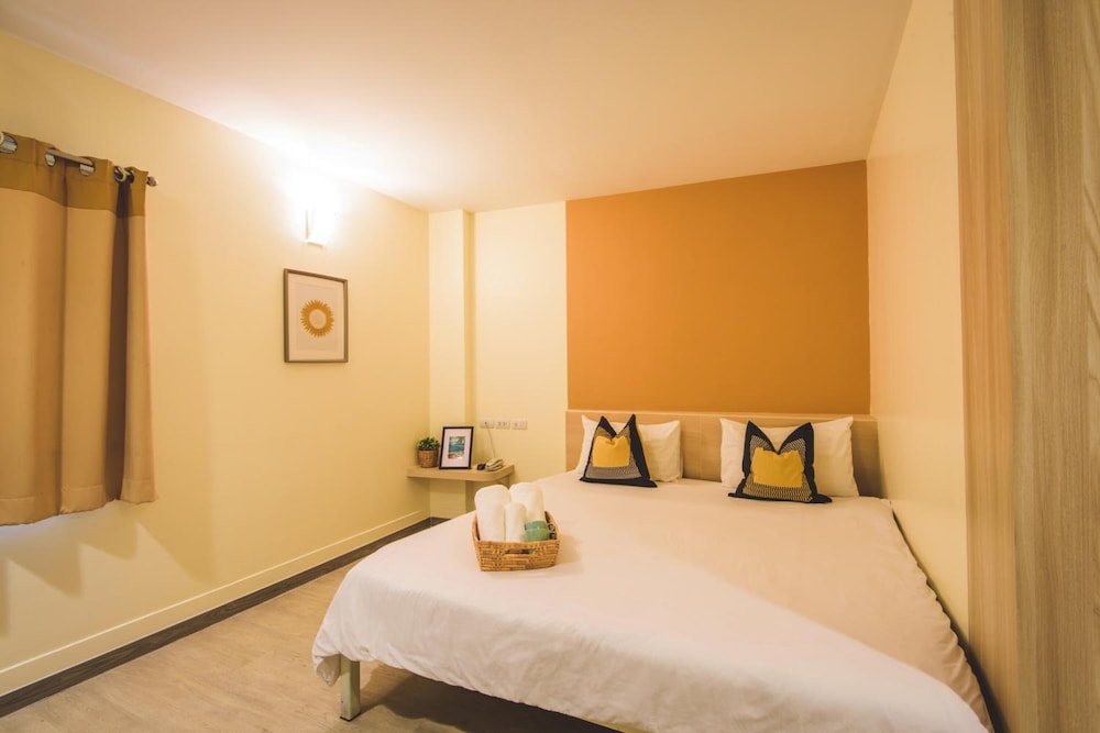 Deluxe Room, 1 Double Bed photo 2