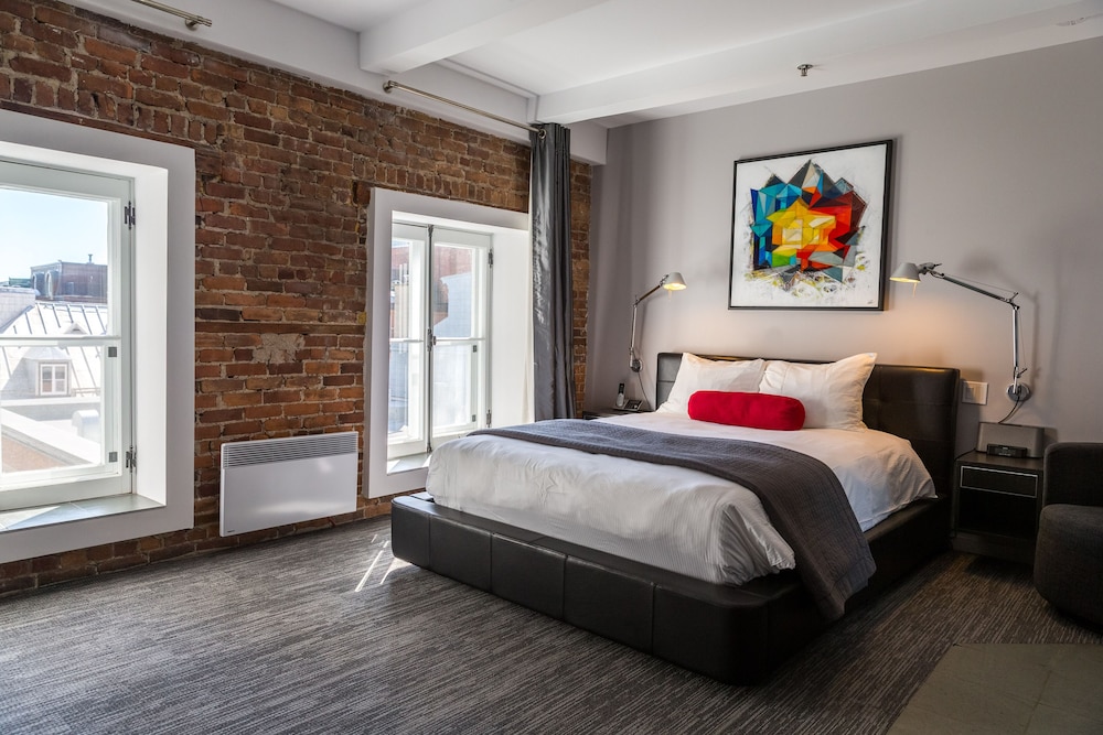 Signature Room