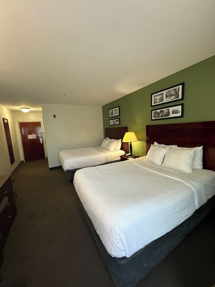 Standard Room, 2 Queen Beds, Non Smoking photo 1