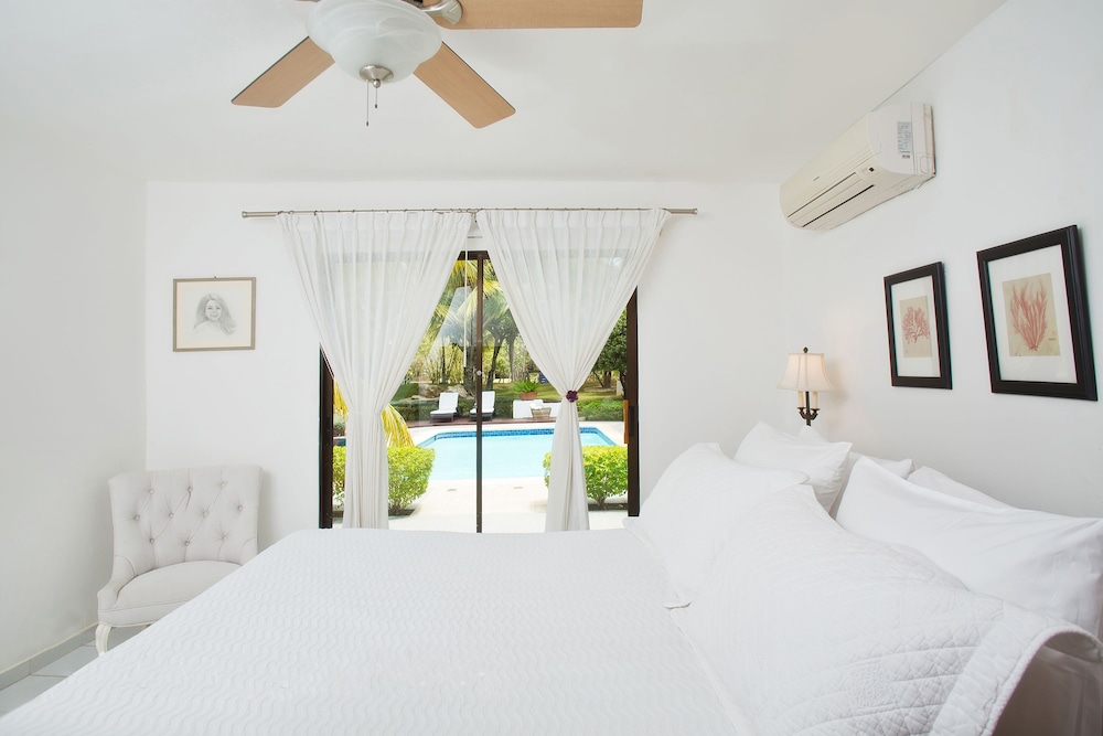 Four Bedroom Garden Villa
